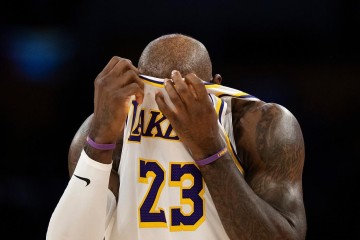 世界杯手机直播app下载-末节追分未果，詹姆斯全场19投9中拿下23分5板6助，正负值-7